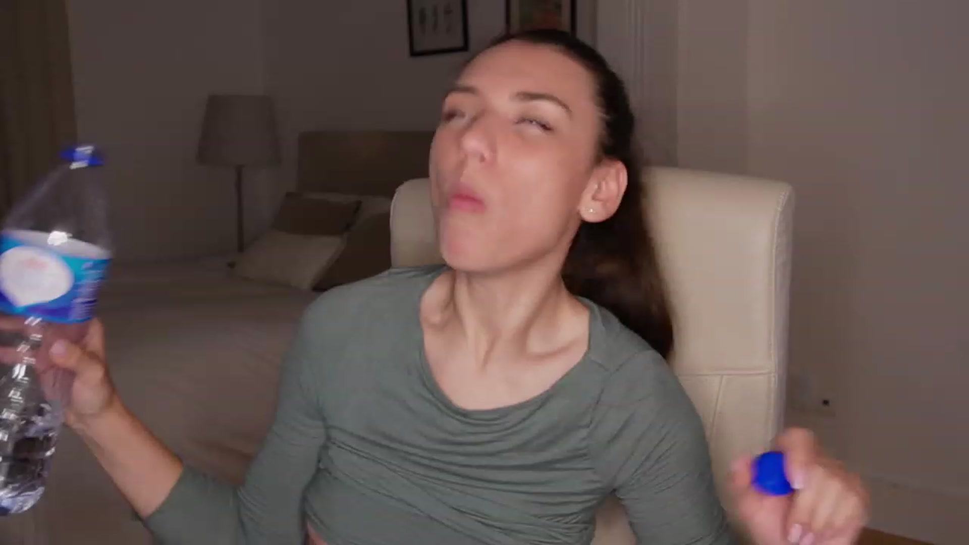 Gallery image thumbnail from YachtPrincess's myfreecams stream on, 03/16/2023, 07:23 image 10 of 20