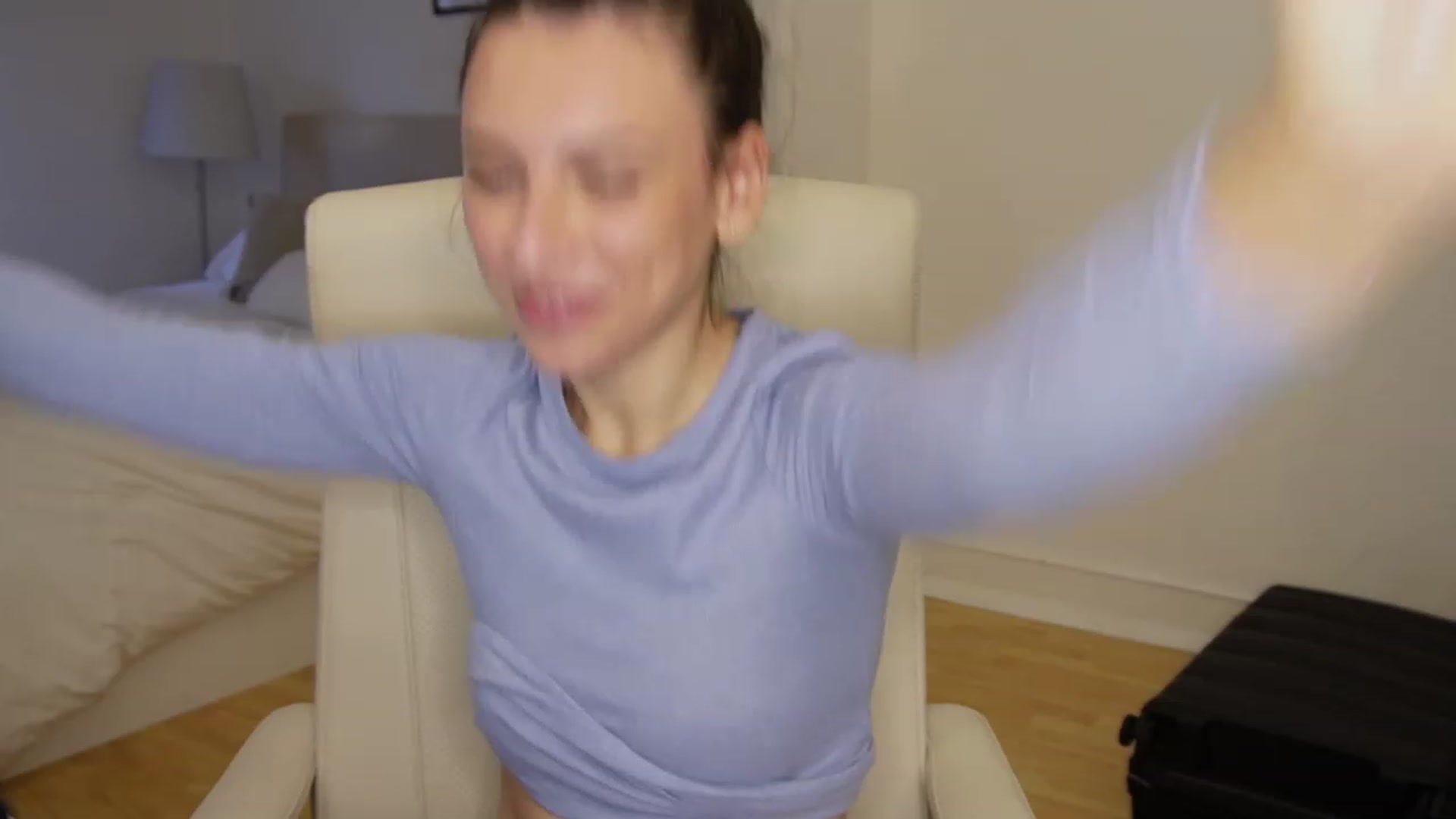 Gallery image thumbnail from YachtPrincess's myfreecams stream on, 03/16/2023, 18:21 image 15 of 20