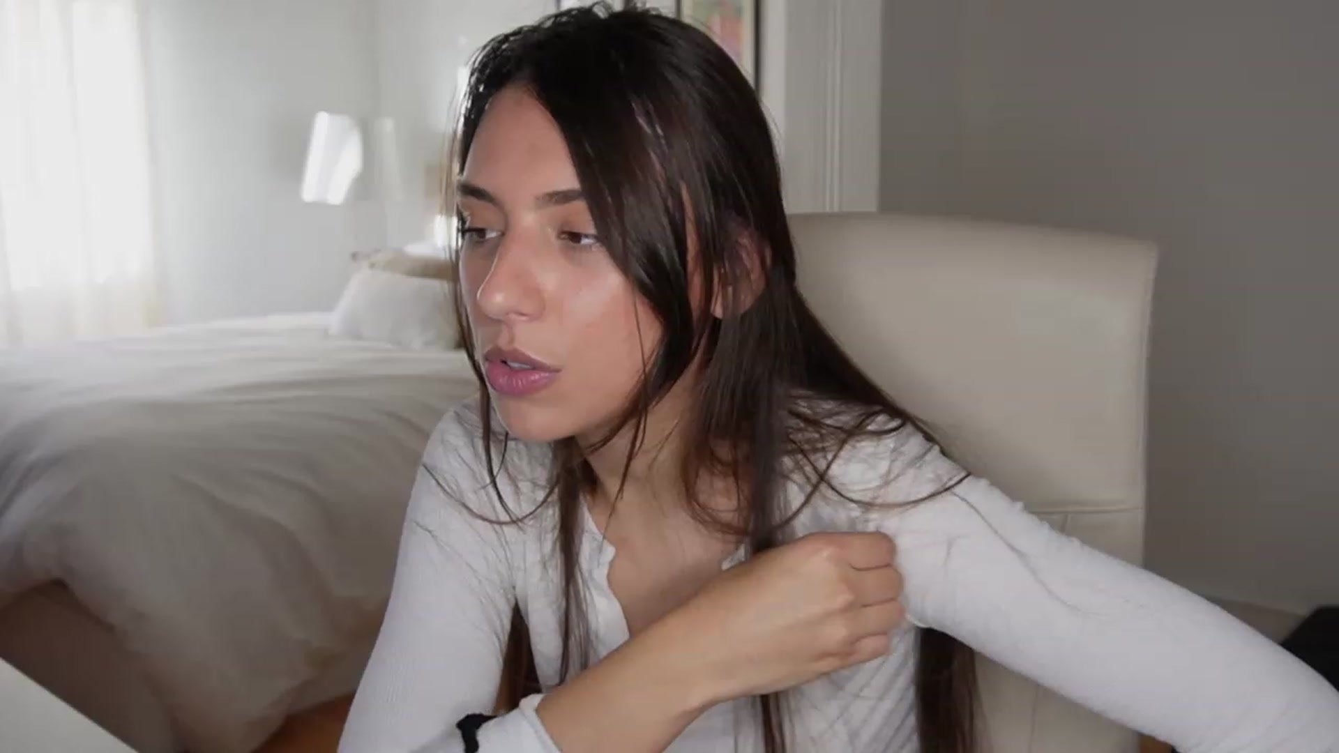 Gallery image thumbnail from YachtPrincess's myfreecams stream on, 03/17/2023, 18:20 image 17 of 20