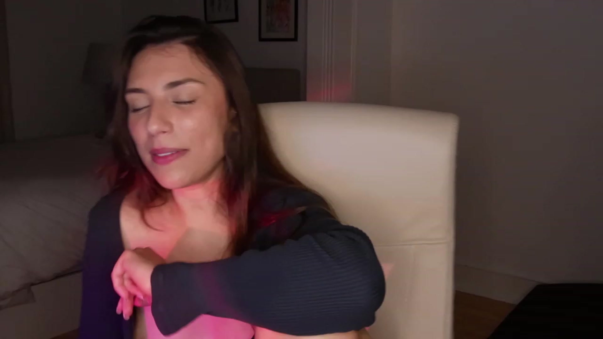 Gallery image thumbnail from YachtPrincess's myfreecams stream on, 03/20/2023, 05:40 image 15 of 20
