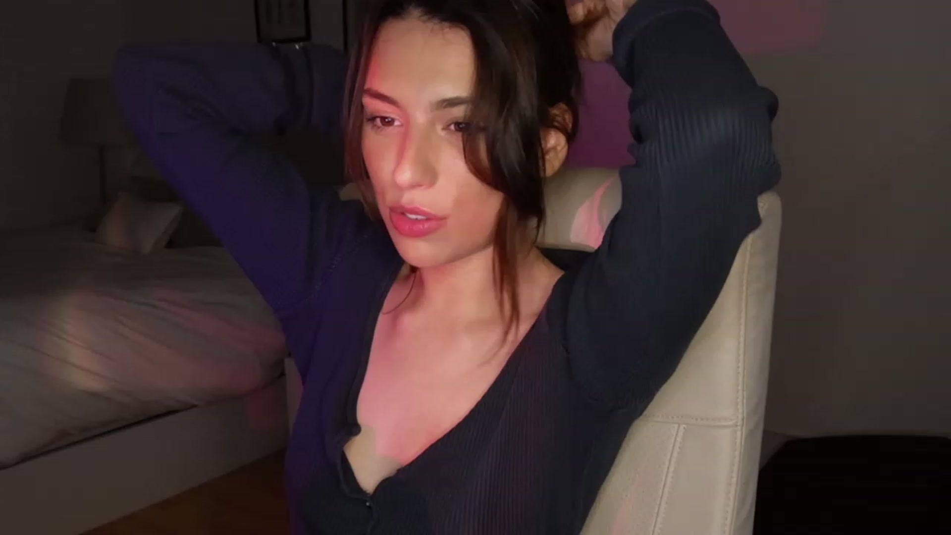 Gallery image thumbnail from YachtPrincess's myfreecams stream on, 03/20/2023, 05:40 image 6 of 20