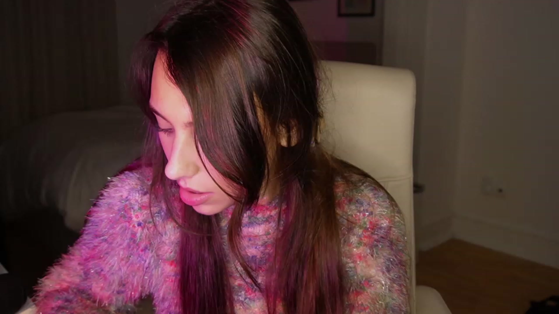 Gallery image thumbnail from YachtPrincess's myfreecams stream on, 03/21/2023, 07:07 image 12 of 20
