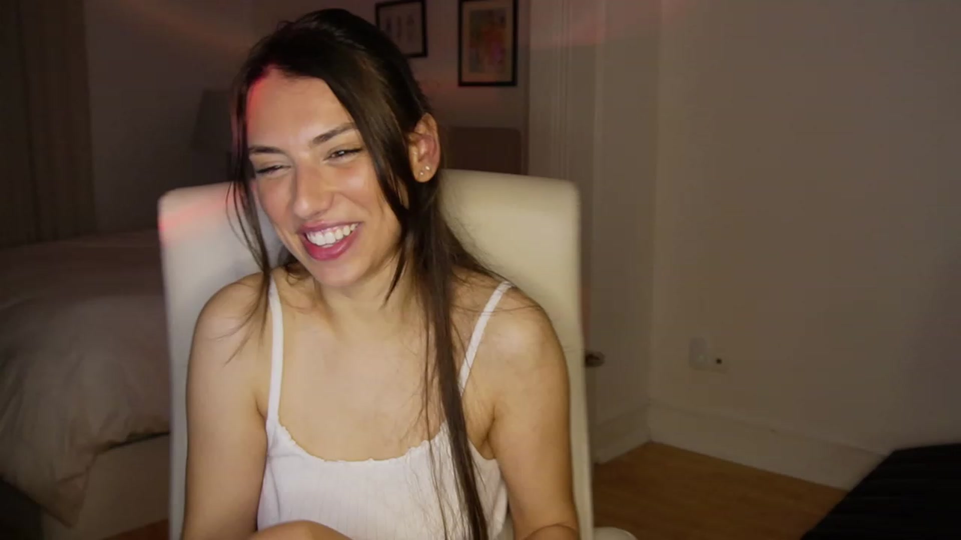 Gallery image thumbnail from YachtPrincess's myfreecams stream on, 03/24/2023, 04:28 image 14 of 20