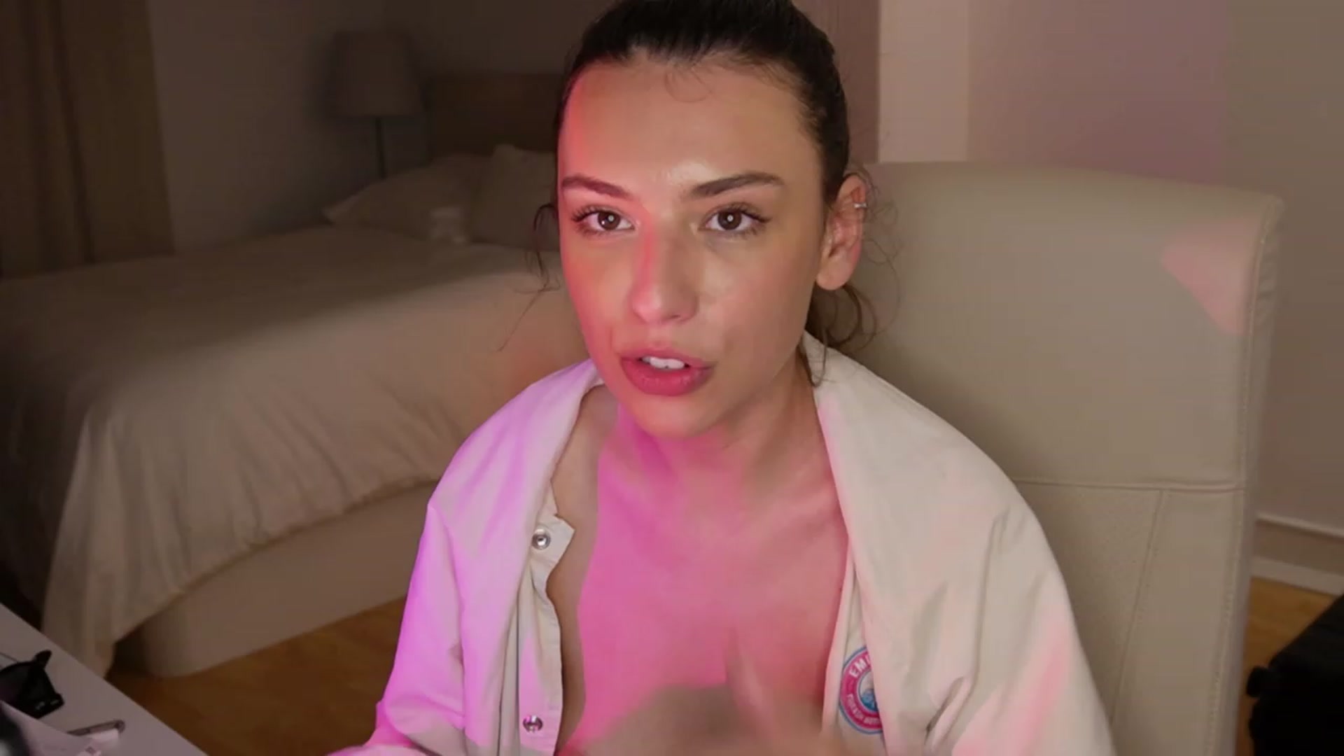 Gallery image thumbnail from YachtPrincess's myfreecams stream on, 04/01/2023, 05:51 image 12 of 20