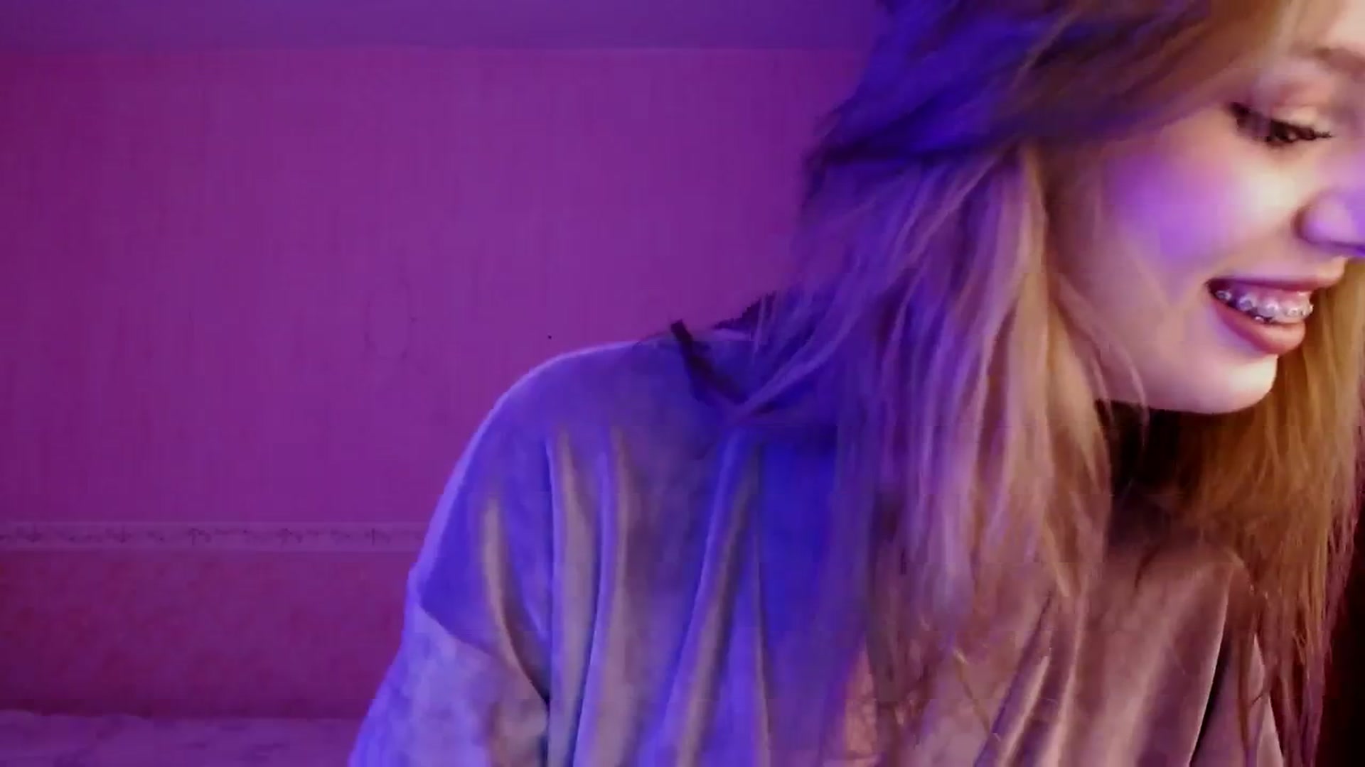 Gallery image thumbnail from YaeMiko's myfreecams stream on, 11/15/2023, 18:10 image 18 of 20