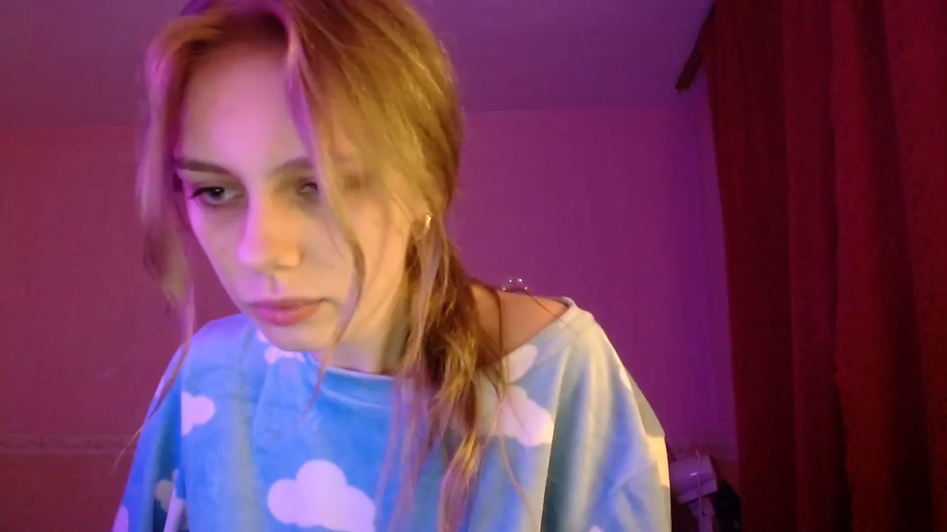 Gallery image thumbnail from YaeMiko's myfreecams stream on, 11/27/2023, 18:22 image 10 of 20