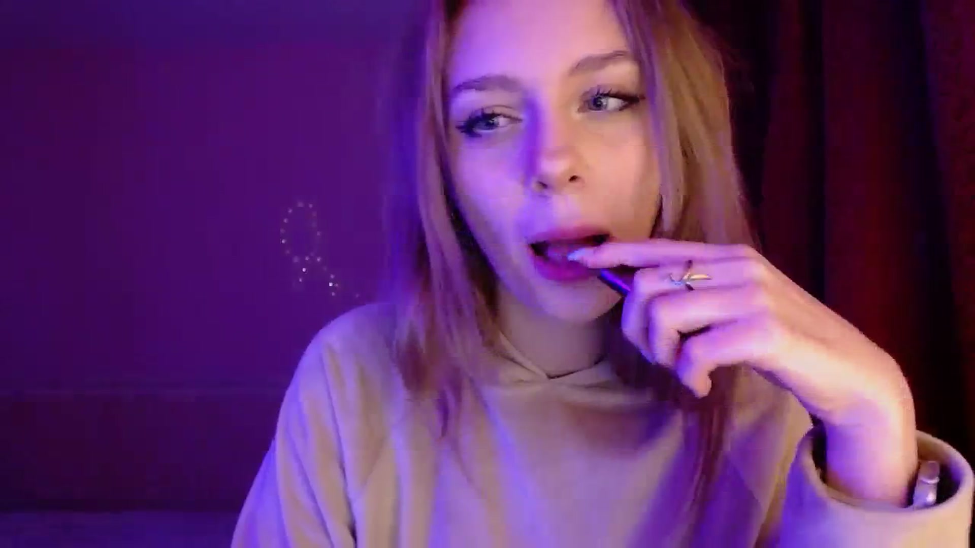 Gallery image thumbnail from YaeMiko's myfreecams stream on, 12/05/2023, 20:30 image 6 of 20