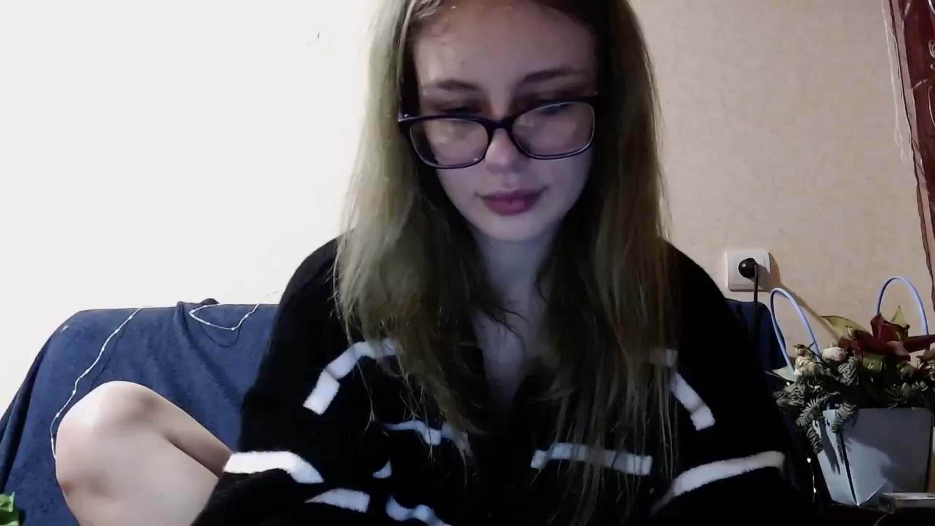 Gallery image thumbnail from YaeMiko's myfreecams stream on, 12/23/2023, 17:14 image 5 of 20