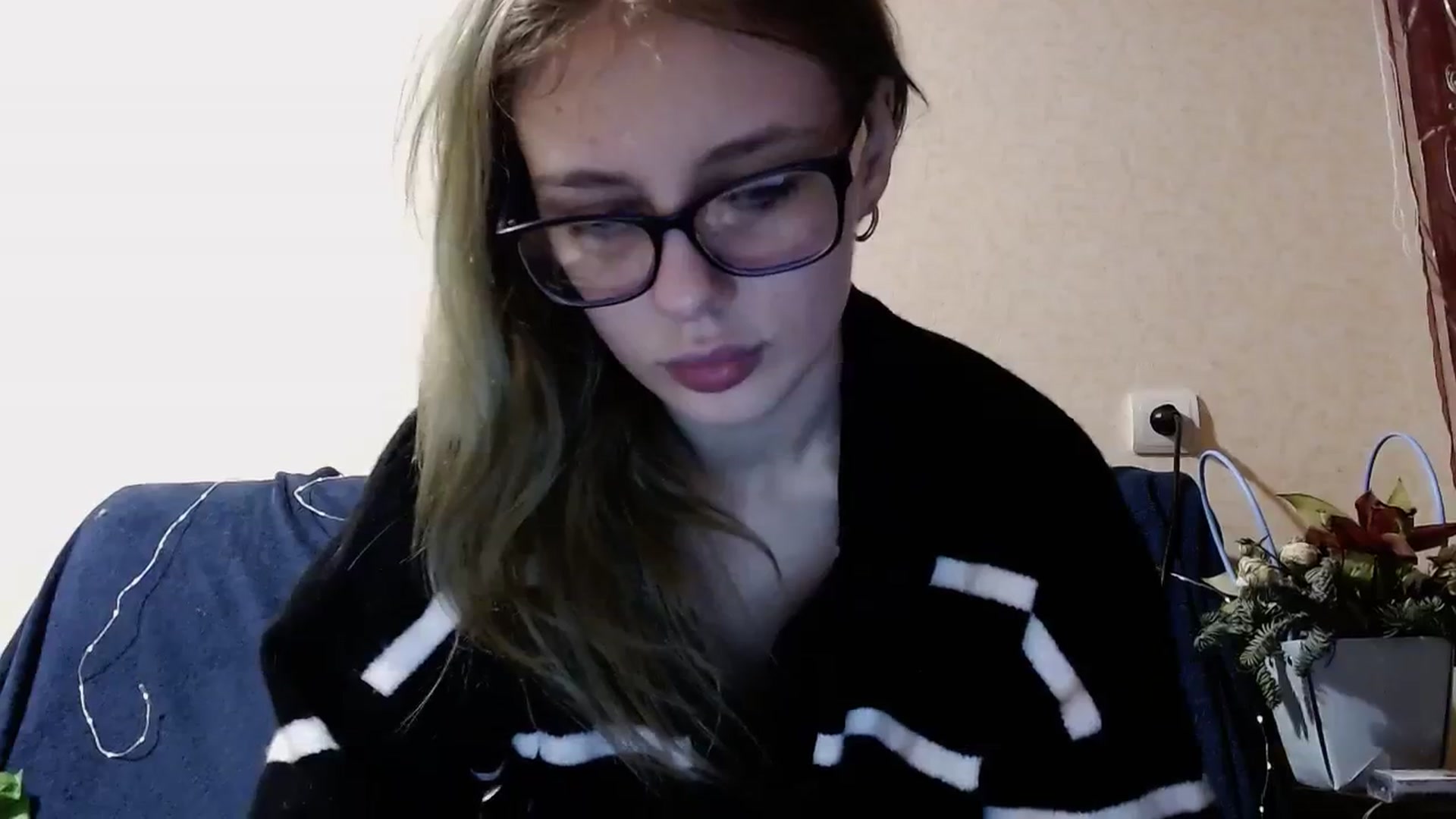 Gallery image thumbnail from YaeMiko's myfreecams stream on, 12/23/2023, 17:14 image 9 of 20