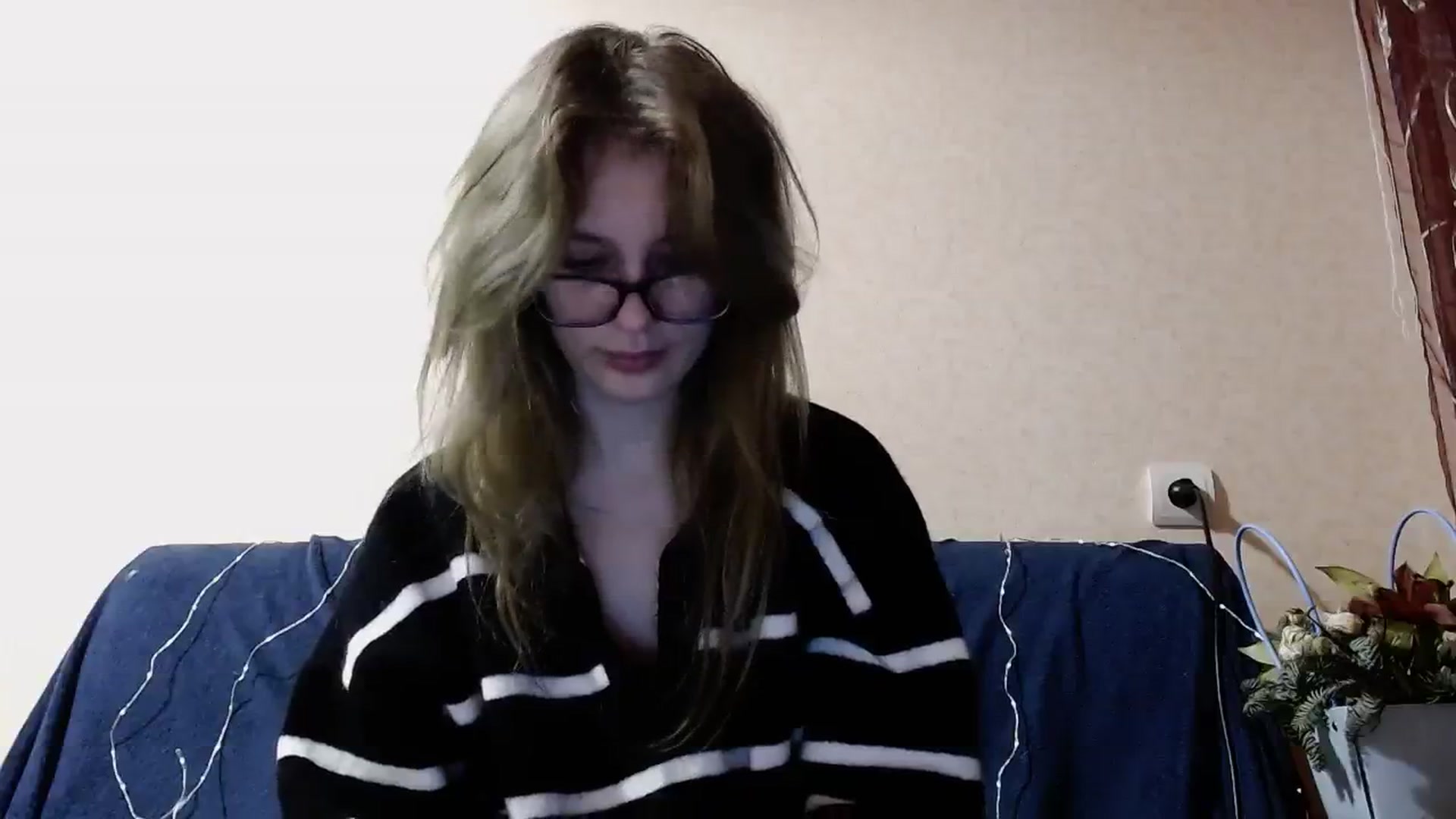 Gallery image thumbnail from YaeMiko's myfreecams stream on, 12/23/2023, 17:14 image 19 of 20