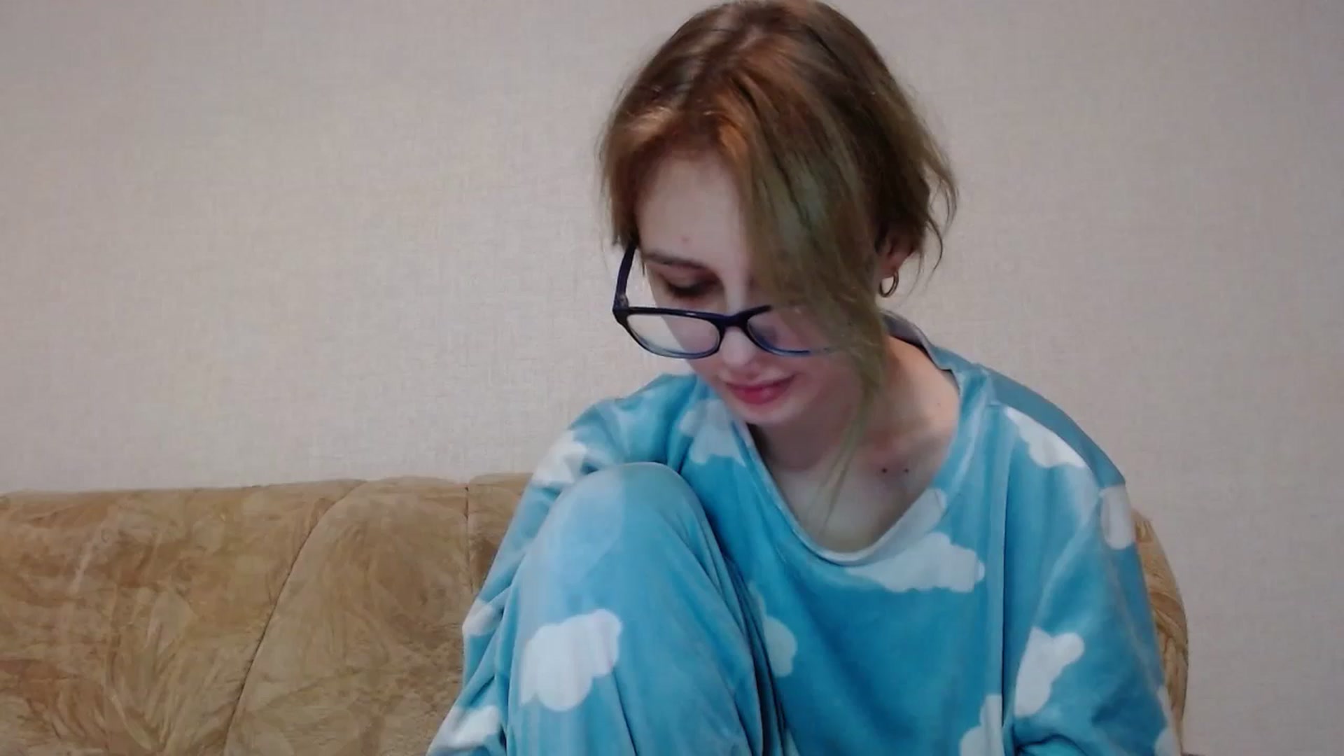 Gallery image thumbnail from YaeMiko's myfreecams stream on, 12/27/2023, 17:23 image 15 of 20