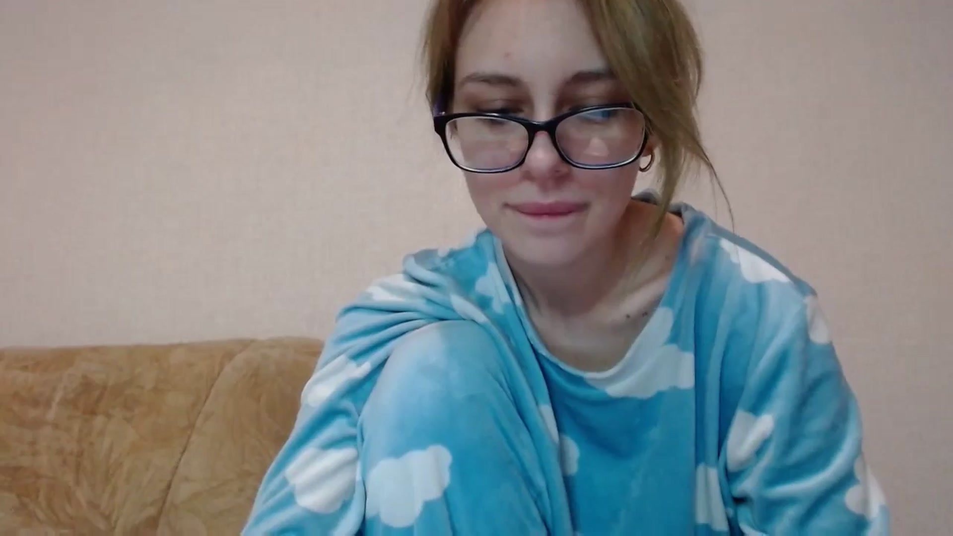 Gallery image thumbnail from YaeMiko's myfreecams stream on, 12/27/2023, 17:23 image 13 of 20
