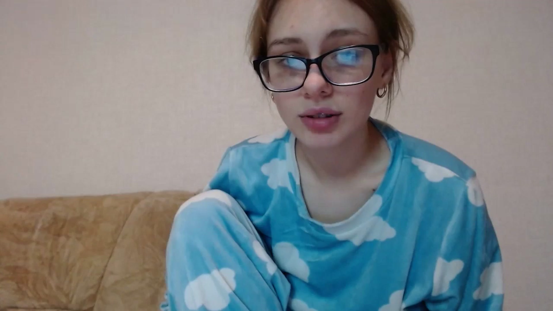Gallery image thumbnail from YaeMiko's myfreecams stream on, 12/27/2023, 17:23 image 18 of 20