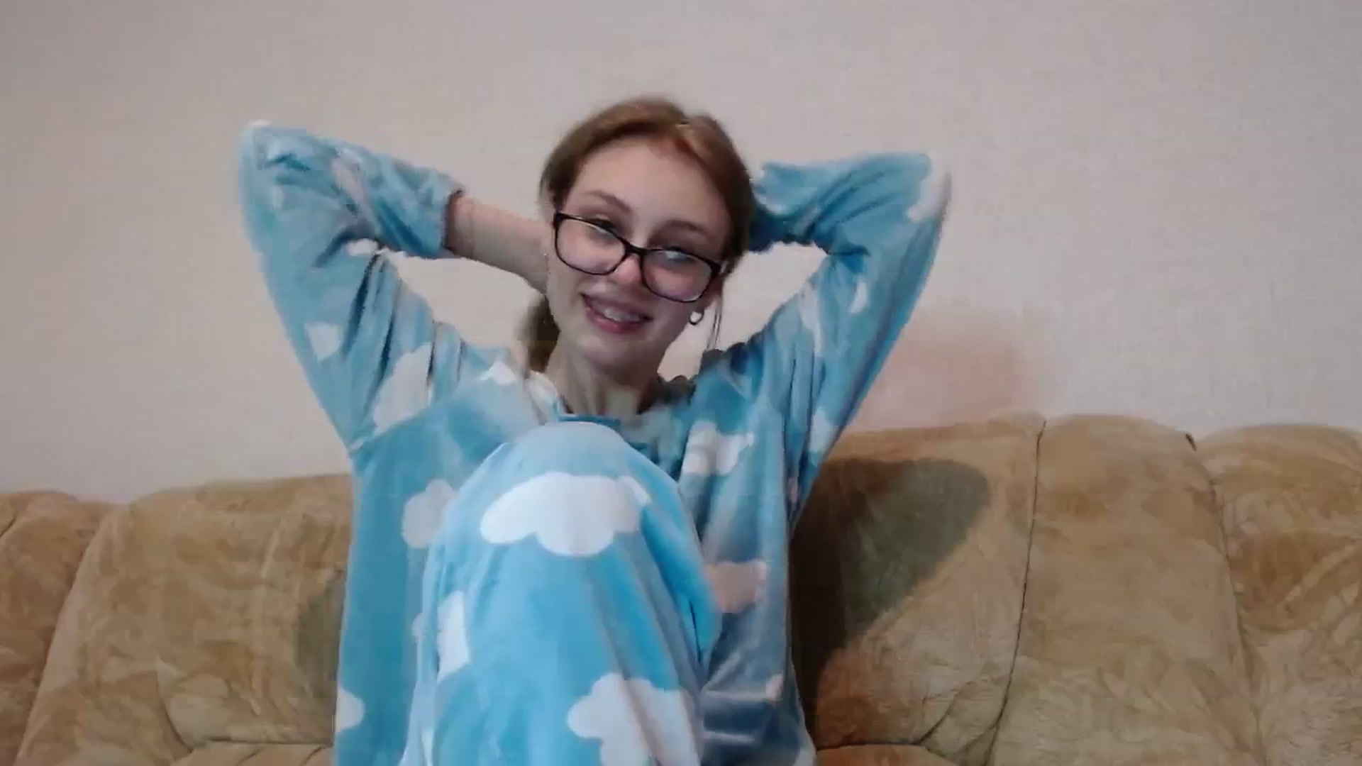 Gallery image thumbnail from YaeMiko's myfreecams stream on, 12/27/2023, 19:31 image 17 of 20