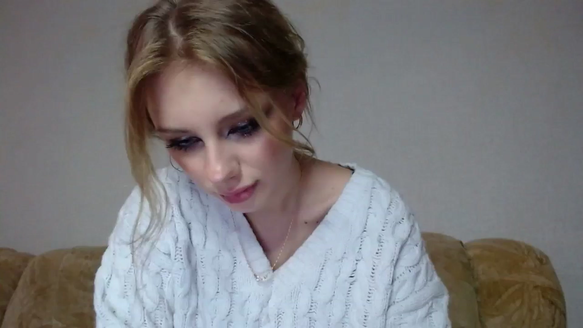 Gallery image thumbnail from YaeMiko's myfreecams stream on, 01/16/2024, 18:27 image 17 of 20