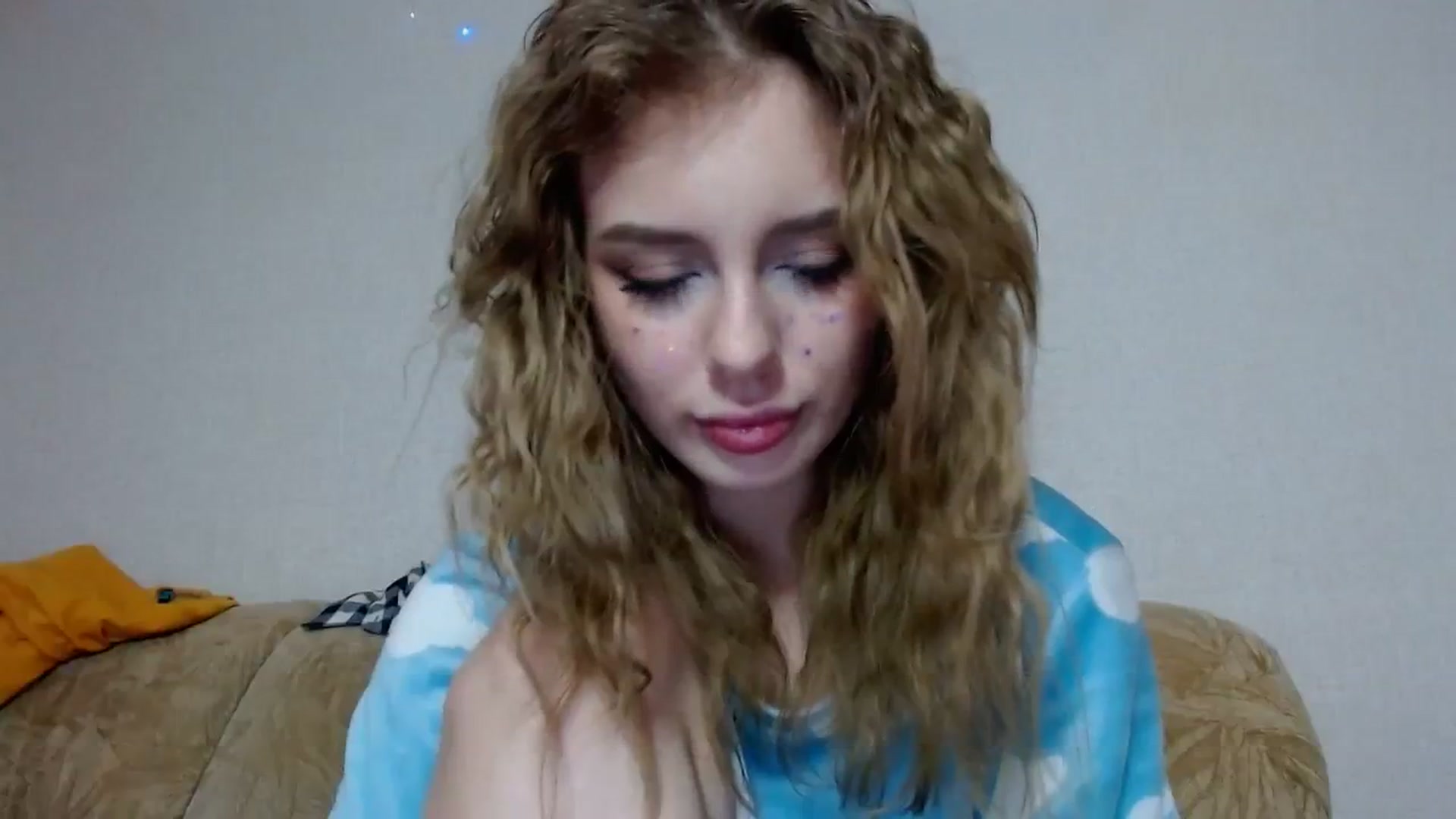 Gallery image thumbnail from YaeMiko's myfreecams stream on, 02/05/2024, 18:24 image 16 of 20