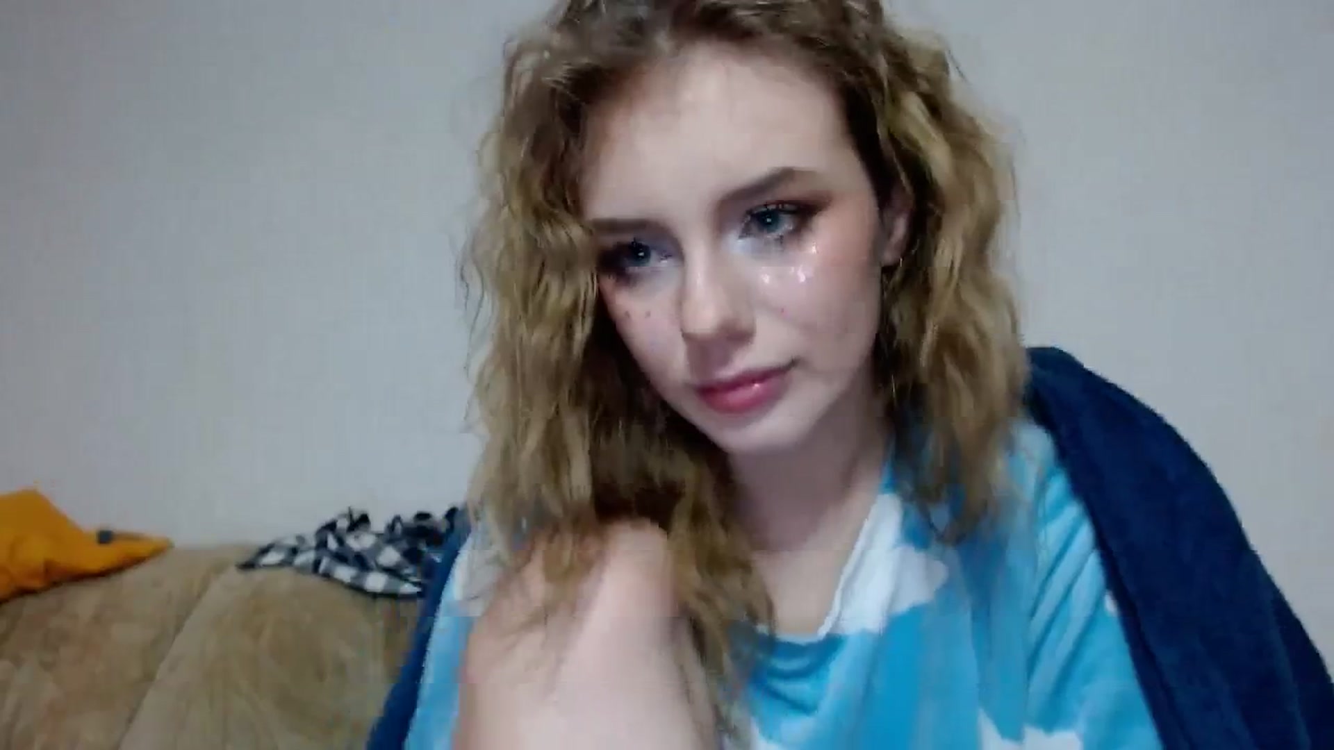 Gallery image thumbnail from YaeMiko's myfreecams stream on, 02/05/2024, 18:24 image 5 of 20