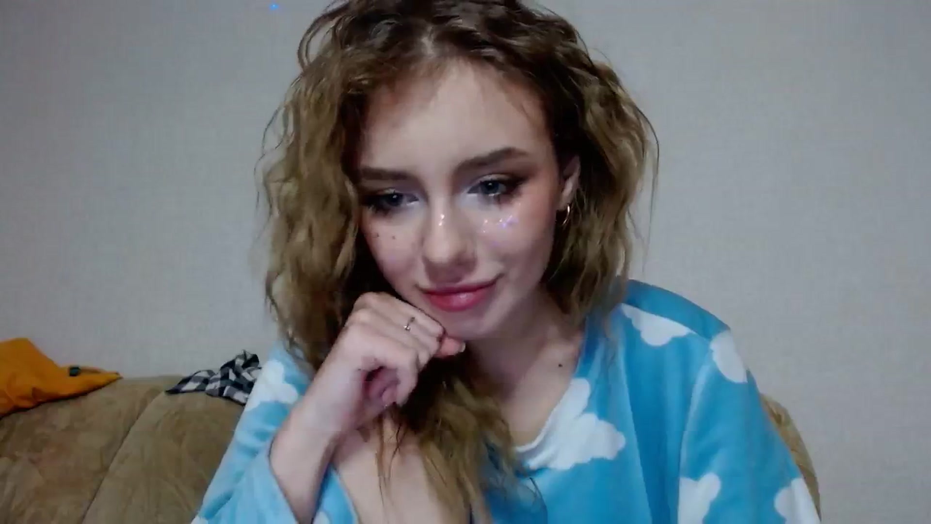Gallery image thumbnail from YaeMiko's myfreecams stream on, 02/05/2024, 18:24 image 4 of 20