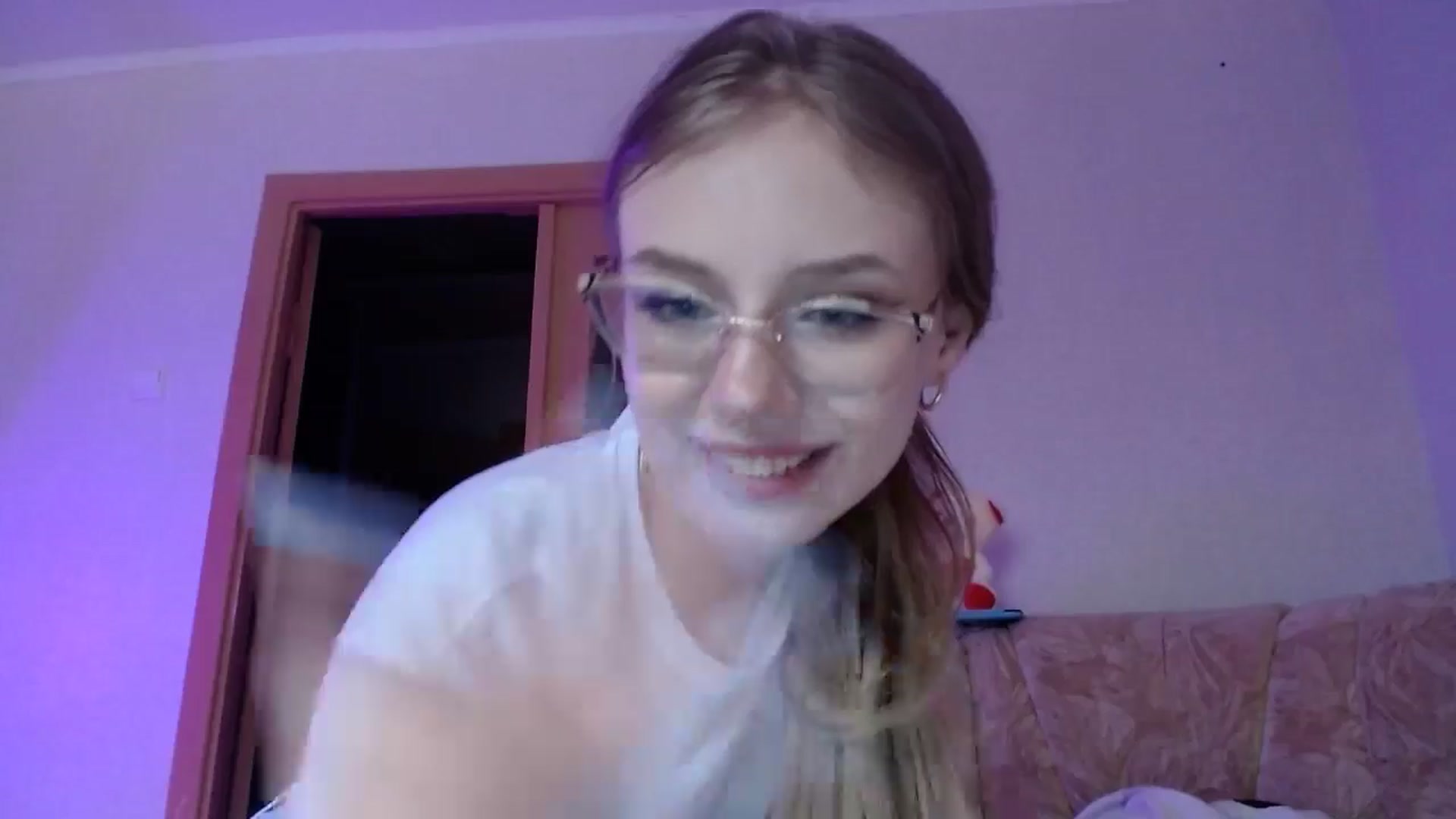 Gallery image thumbnail from YaeMiko's myfreecams stream on, 07/21/2024, 16:14 image 3 of 20