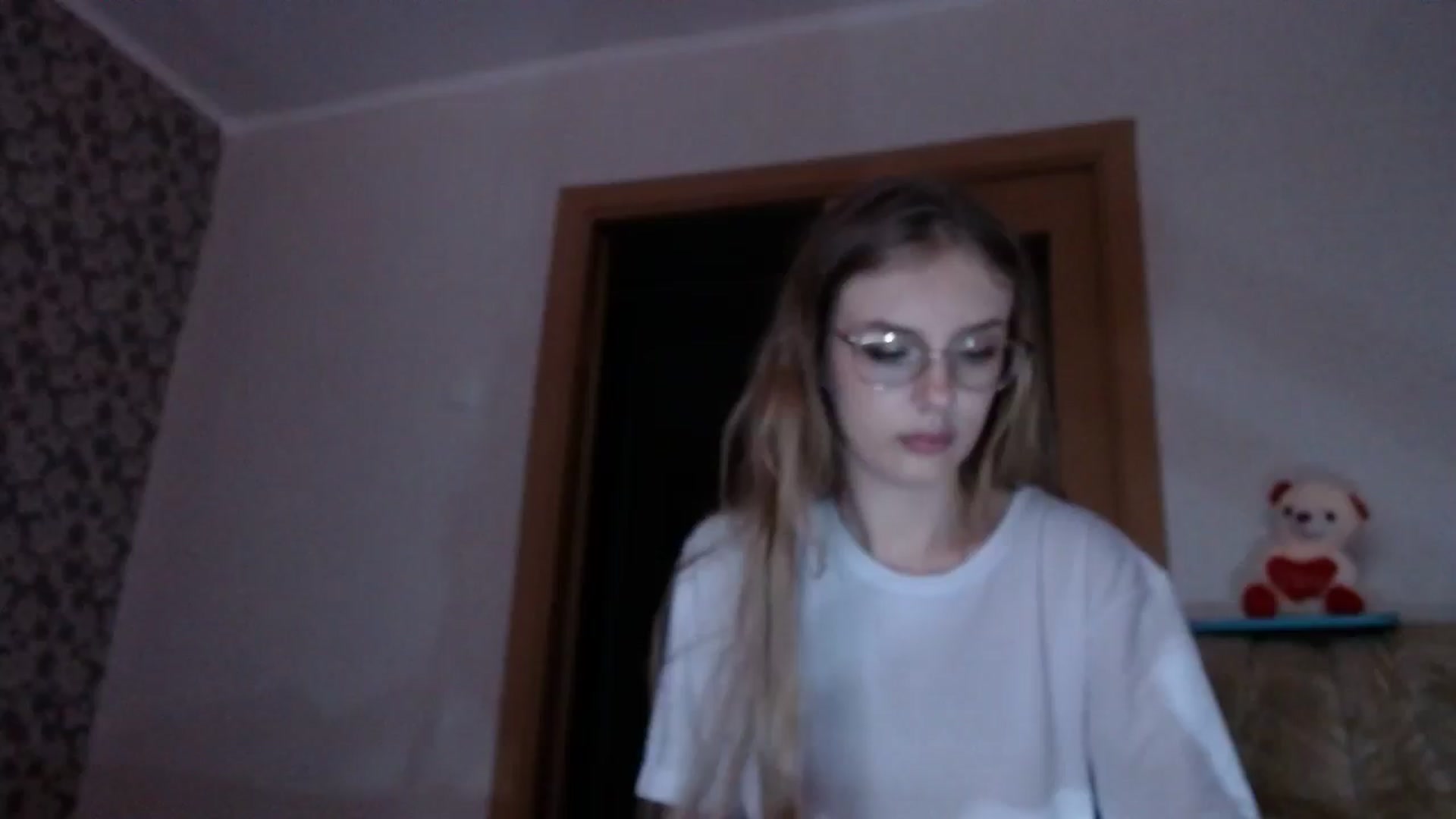 Gallery image thumbnail from YaeMiko's myfreecams stream on, 07/21/2024, 16:29 image 18 of 20