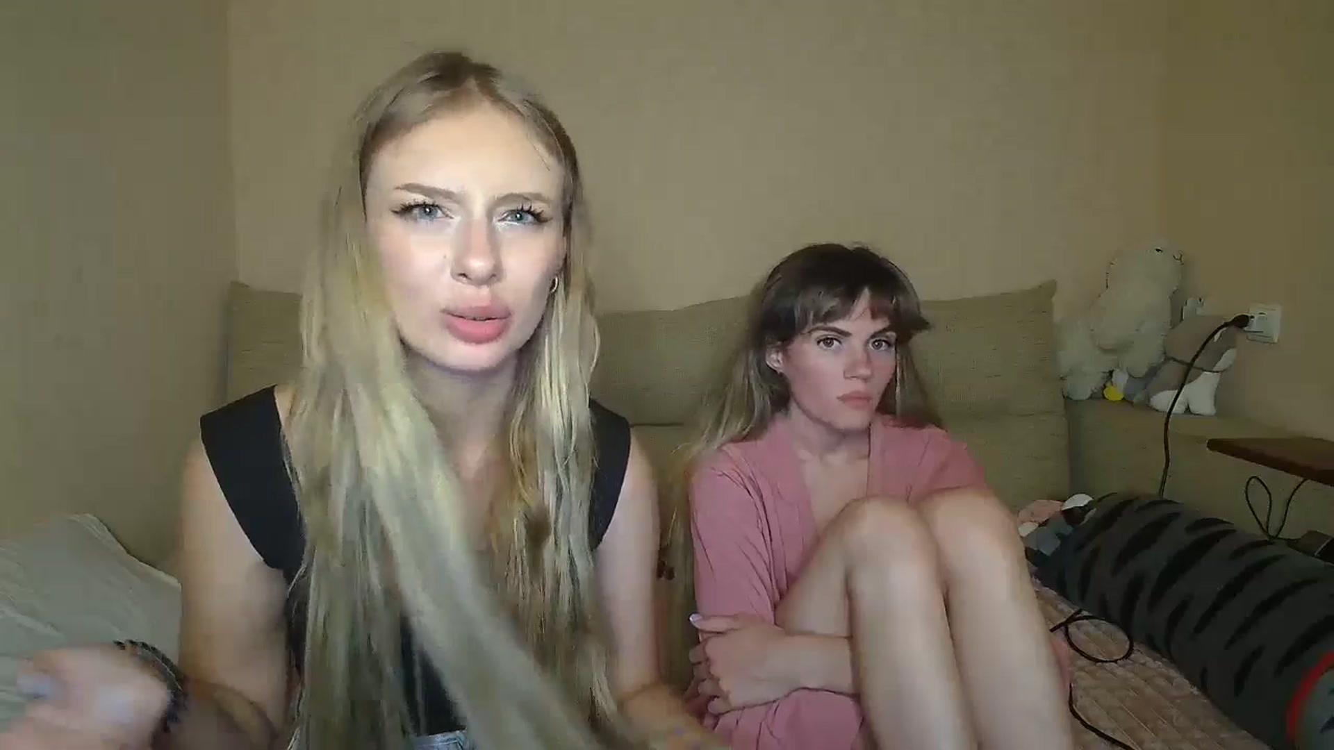 Gallery image thumbnail from YaeMiko's myfreecams stream on, 07/26/2024, 17:04 image 9 of 20