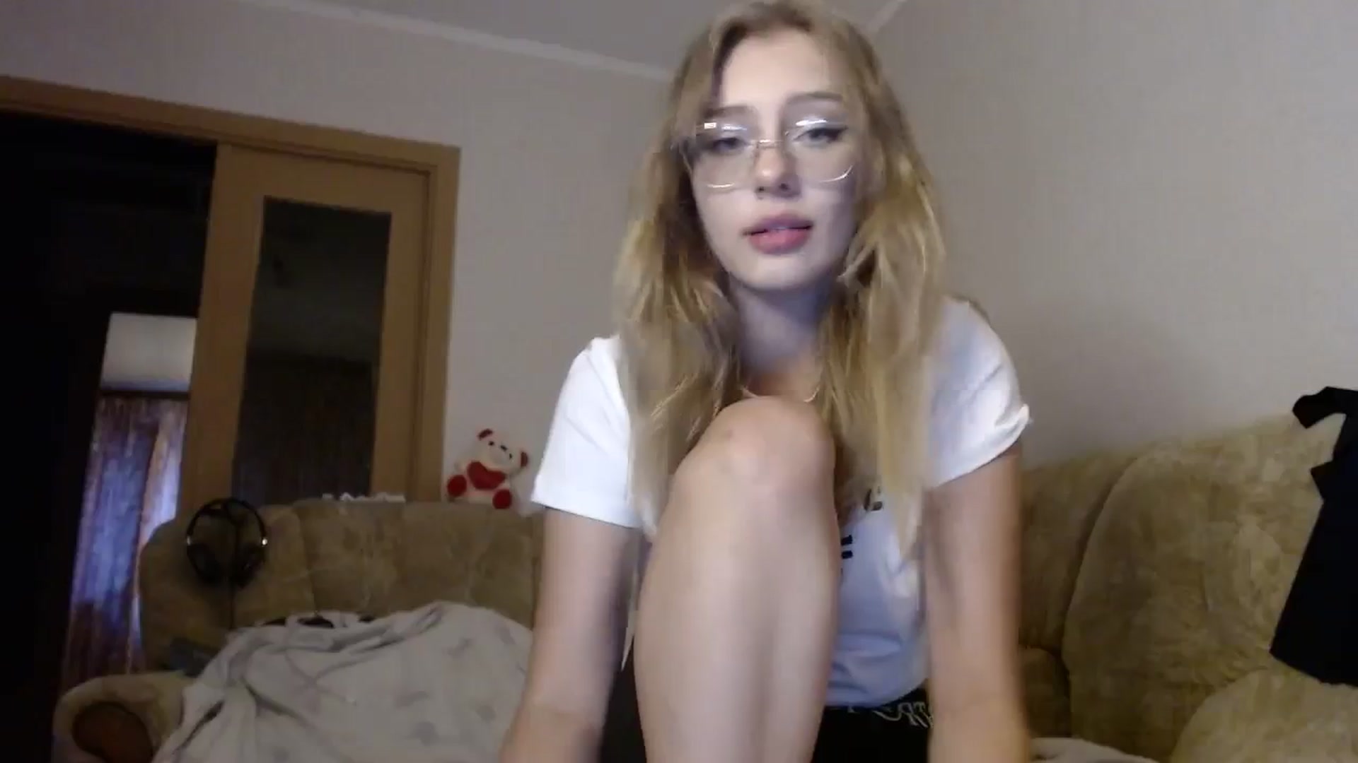 Gallery image thumbnail from YaeMiko's myfreecams stream on, 08/23/2024, 16:31 image 18 of 20