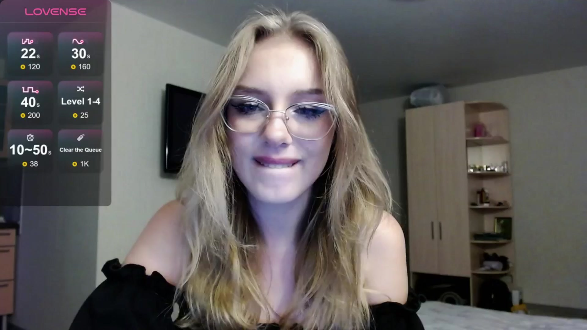Gallery image thumbnail from YaeMiko's myfreecams stream on, 09/30/2024, 15:56 image 16 of 20