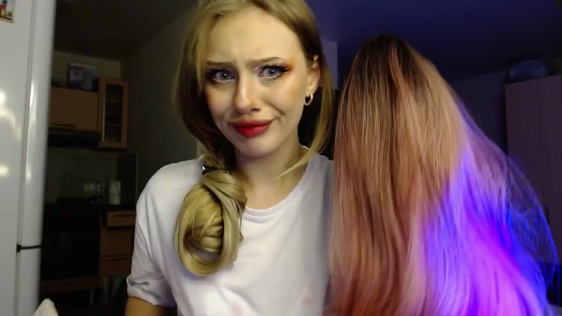 Gallery image thumbnail from YaeMiko's myfreecams stream on, 11/19/2024, 04:14 image 2 of 20