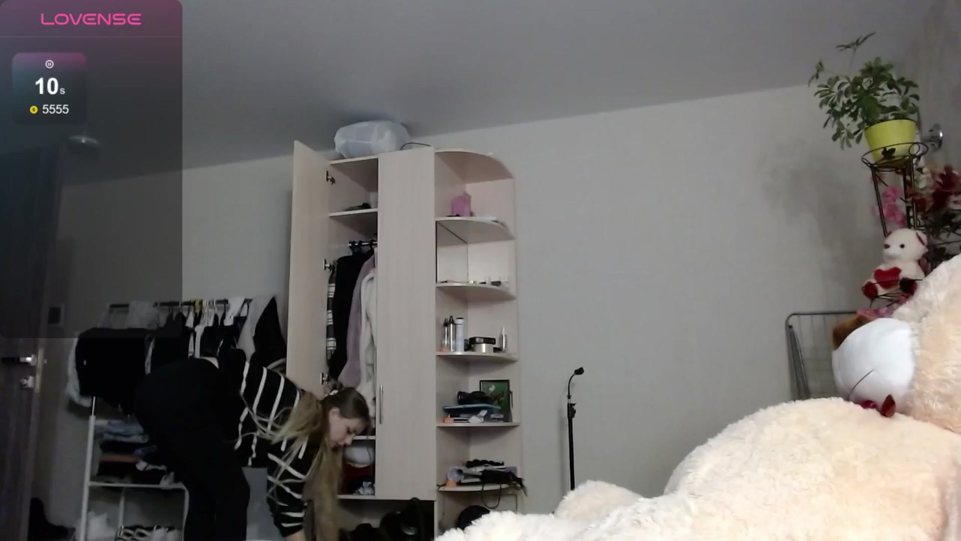 Gallery image thumbnail from YaeMiko's myfreecams stream on, 11/23/2024, 21:12 image 5 of 20