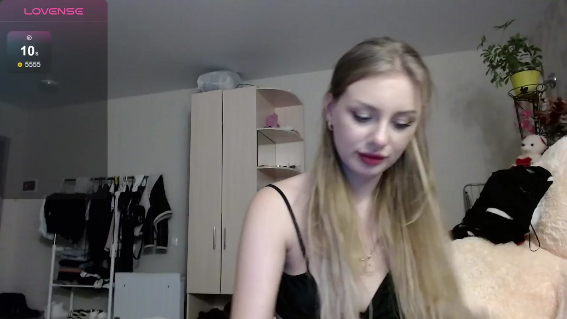 Gallery image thumbnail from YaeMiko's myfreecams stream on, 11/23/2024, 21:12 image 19 of 20