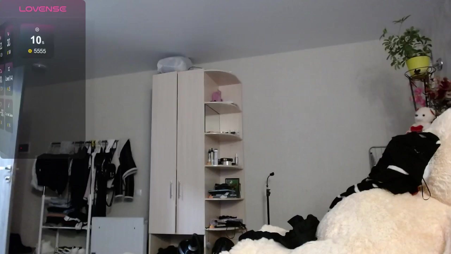 Gallery image thumbnail from YaeMiko's myfreecams stream on, 11/23/2024, 21:12 image 15 of 20