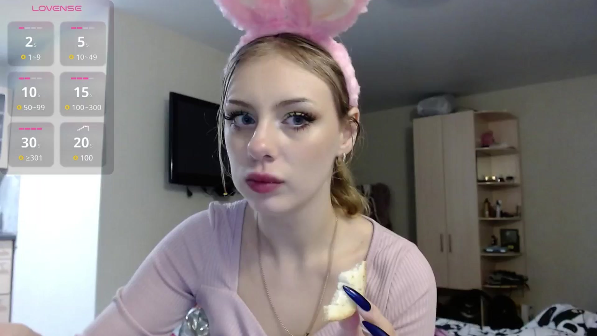 Gallery image thumbnail from YaeMiko's myfreecams stream on, 12/05/2024, 19:23 image 6 of 20