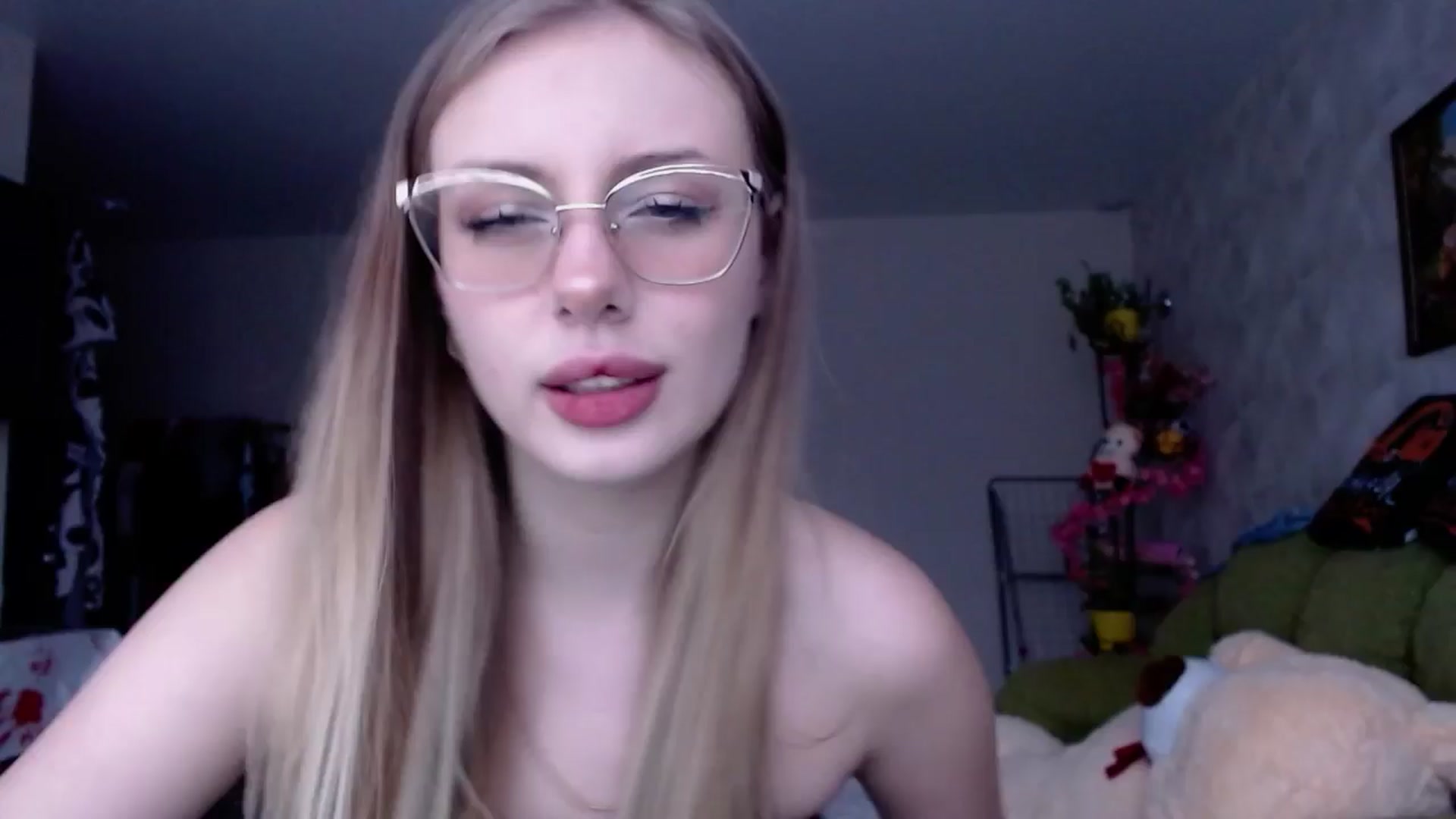 Gallery image thumbnail from YaeMiko's myfreecams stream on, 01/06/2025, 12:26 image 17 of 20