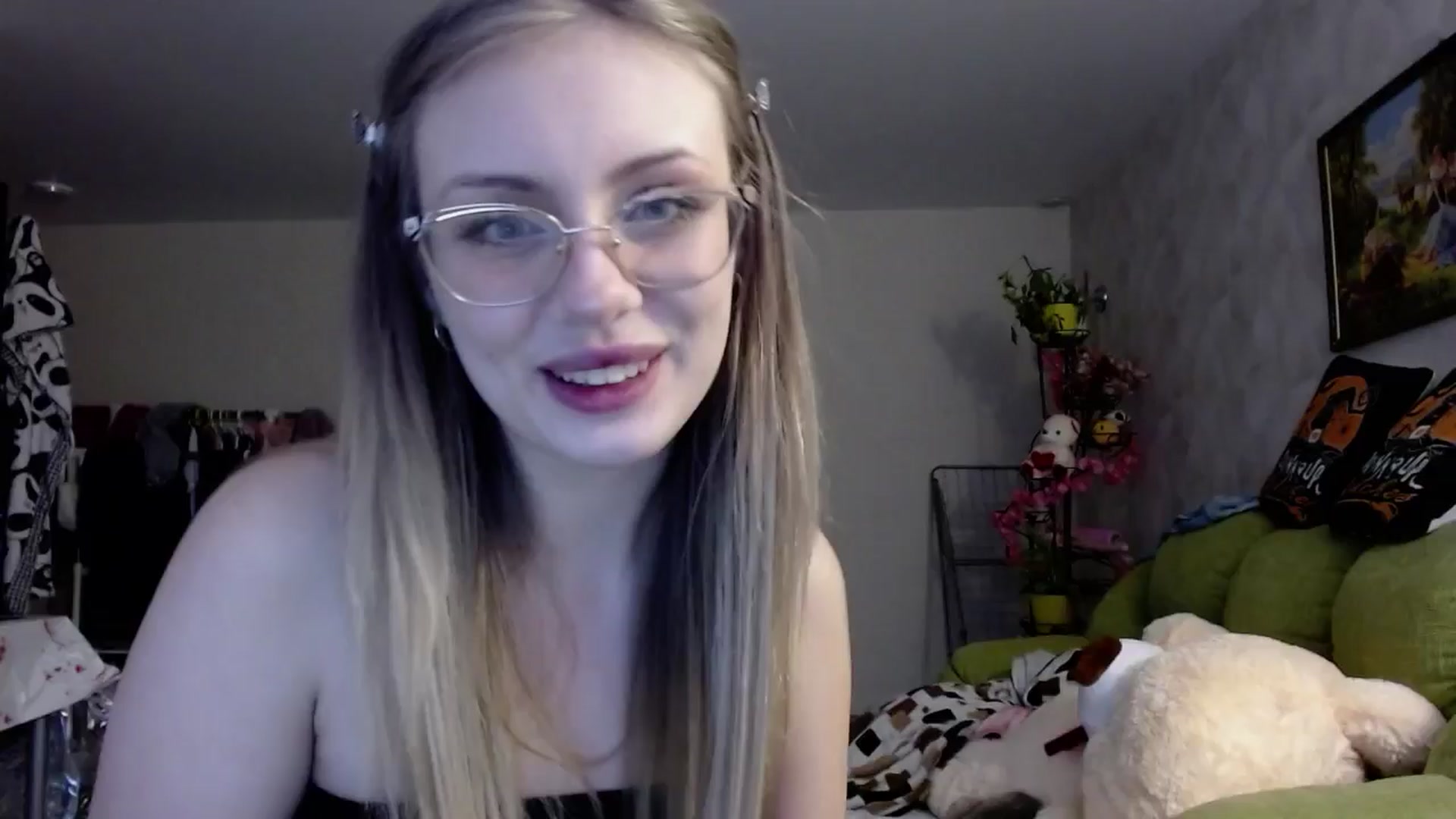 Gallery image thumbnail from YaeMiko's myfreecams stream on, 01/06/2025, 14:09 image 14 of 20
