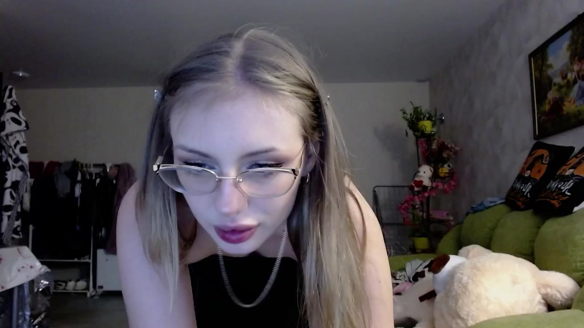 Gallery image thumbnail from YaeMiko's myfreecams stream on, 01/06/2025, 14:09 image 16 of 20