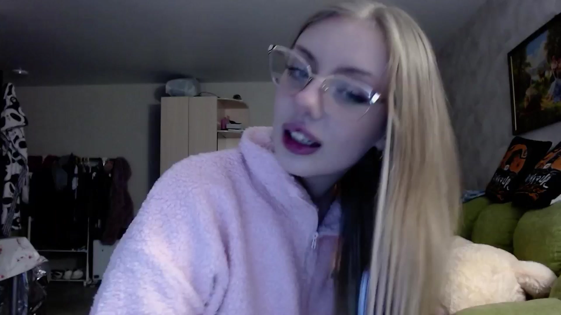 Gallery image thumbnail from YaeMiko's myfreecams stream on, 01/06/2025, 14:09 image 18 of 20