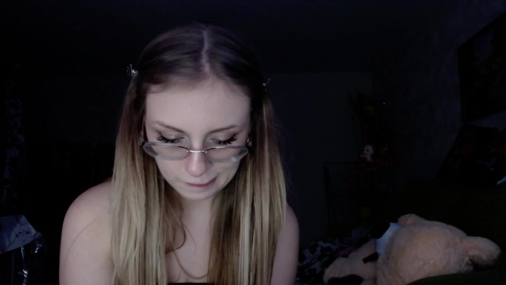 Gallery image thumbnail from YaeMiko's myfreecams stream on, 01/06/2025, 14:09 image 13 of 20
