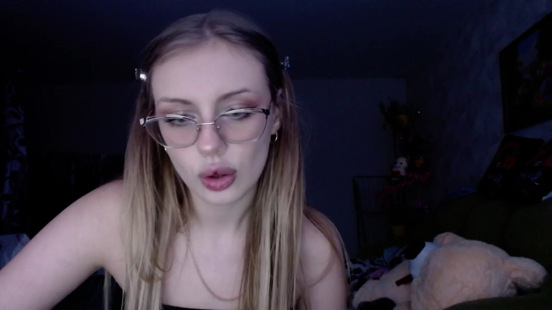 Gallery image thumbnail from YaeMiko's myfreecams stream on, 01/06/2025, 14:09 image 11 of 20