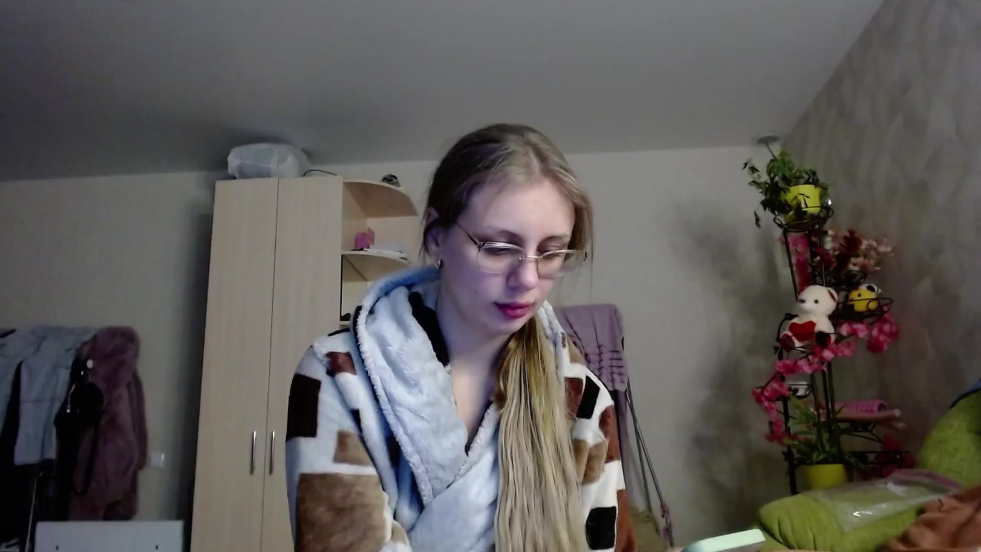 Gallery image thumbnail from YaeMiko's myfreecams stream on, 01/09/2025, 21:12 image 10 of 20