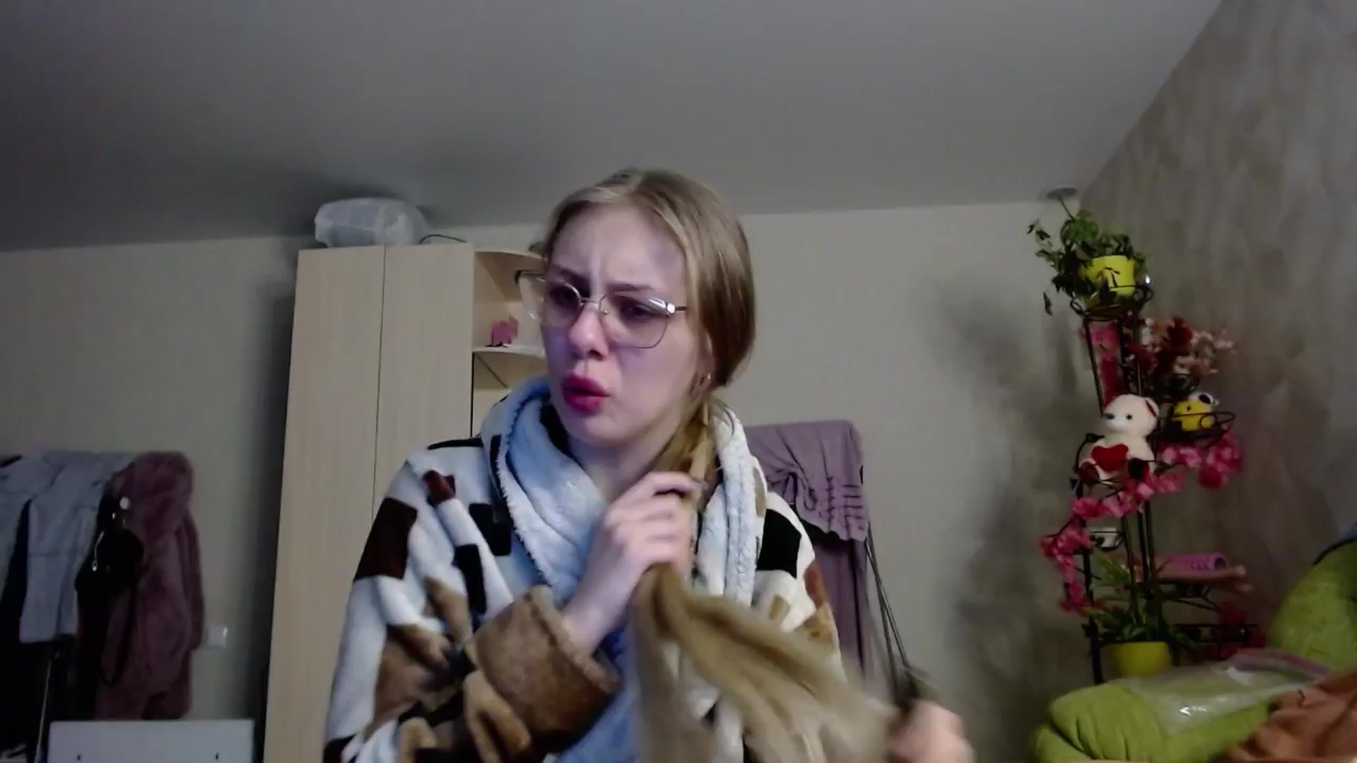 Gallery image thumbnail from YaeMiko's myfreecams stream on, 01/09/2025, 21:12 image 9 of 20