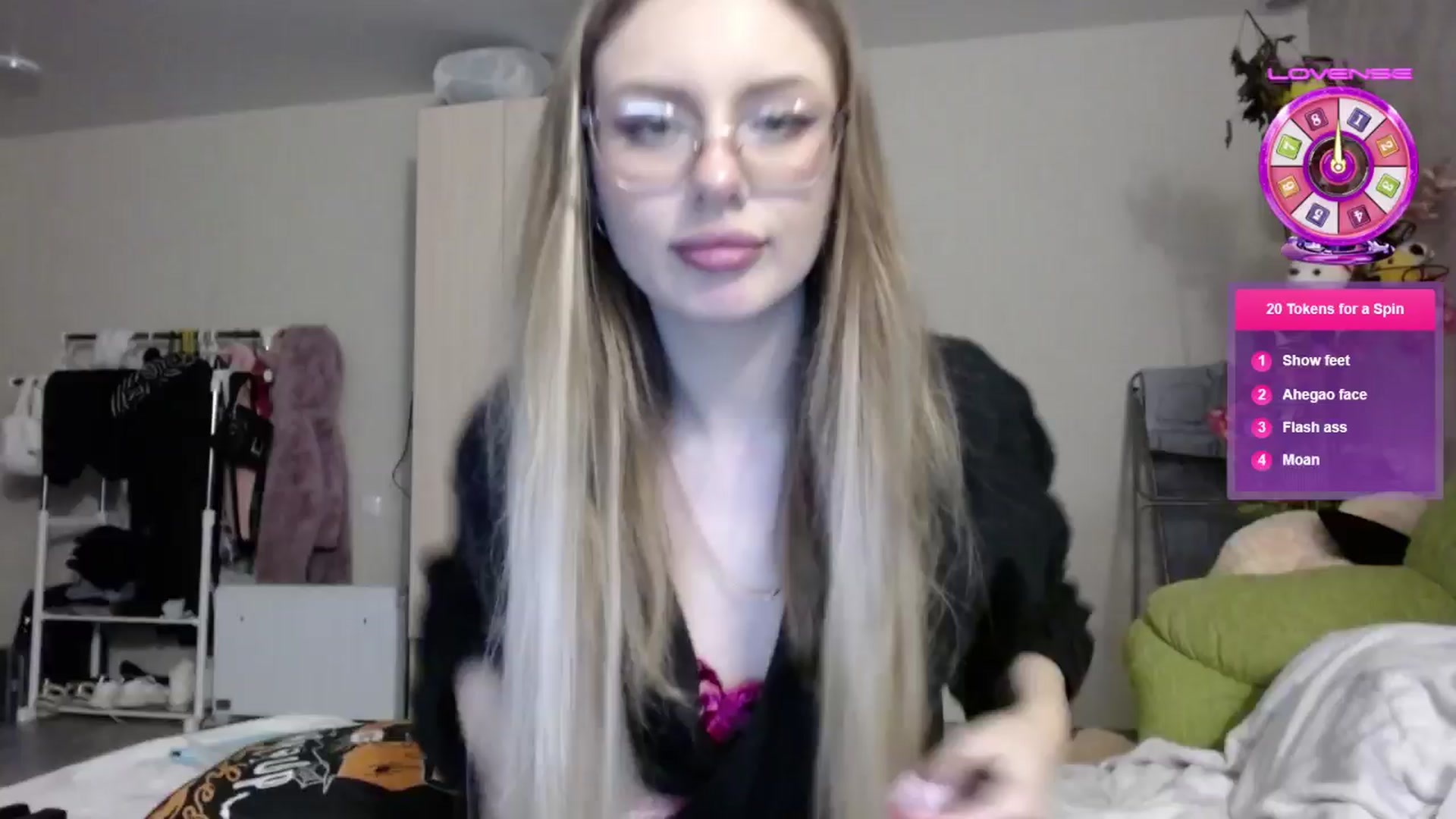 Gallery image thumbnail from YaeMiko's myfreecams stream on, 01/30/2025, 02:48 image 15 of 20