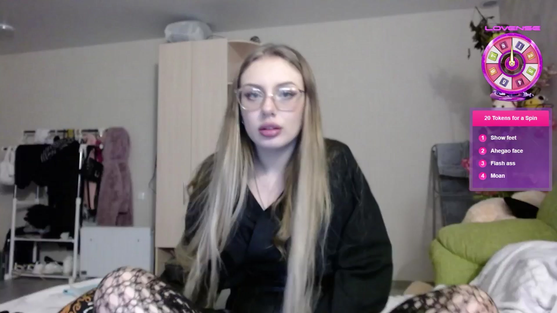 Gallery image thumbnail from YaeMiko's myfreecams stream on, 01/30/2025, 02:48 image 12 of 20