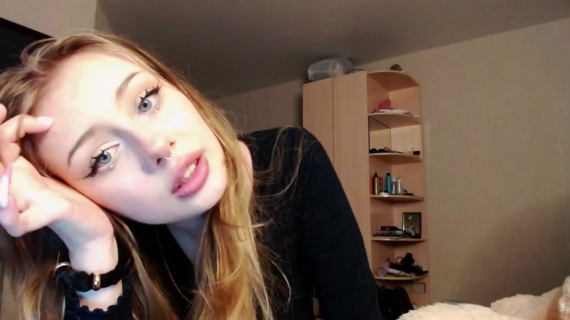 Gallery image thumbnail from YaeMiko's myfreecams stream on, 02/26/2025, 02:40 image 12 of 20