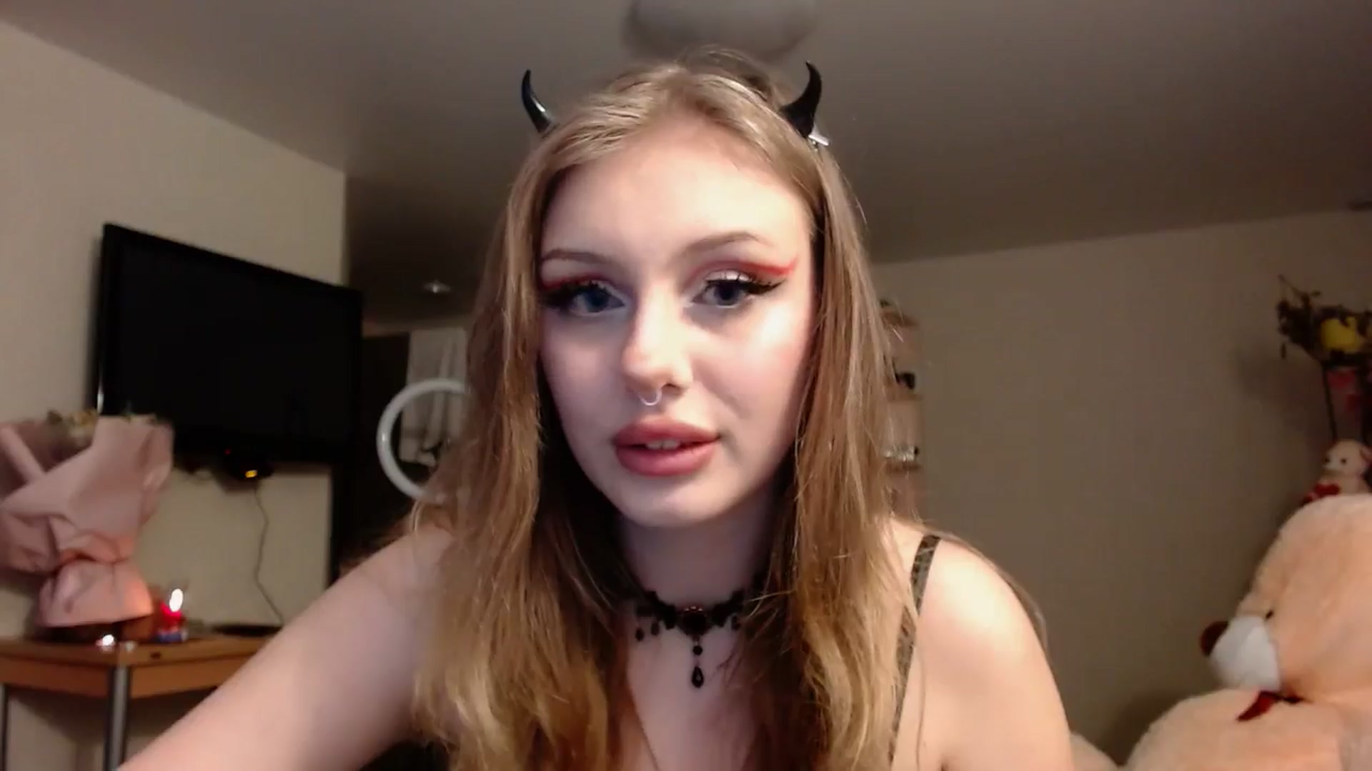 Gallery image thumbnail from YaeMiko's myfreecams stream on, 04/30/2025, 20:14 image 11 of 20