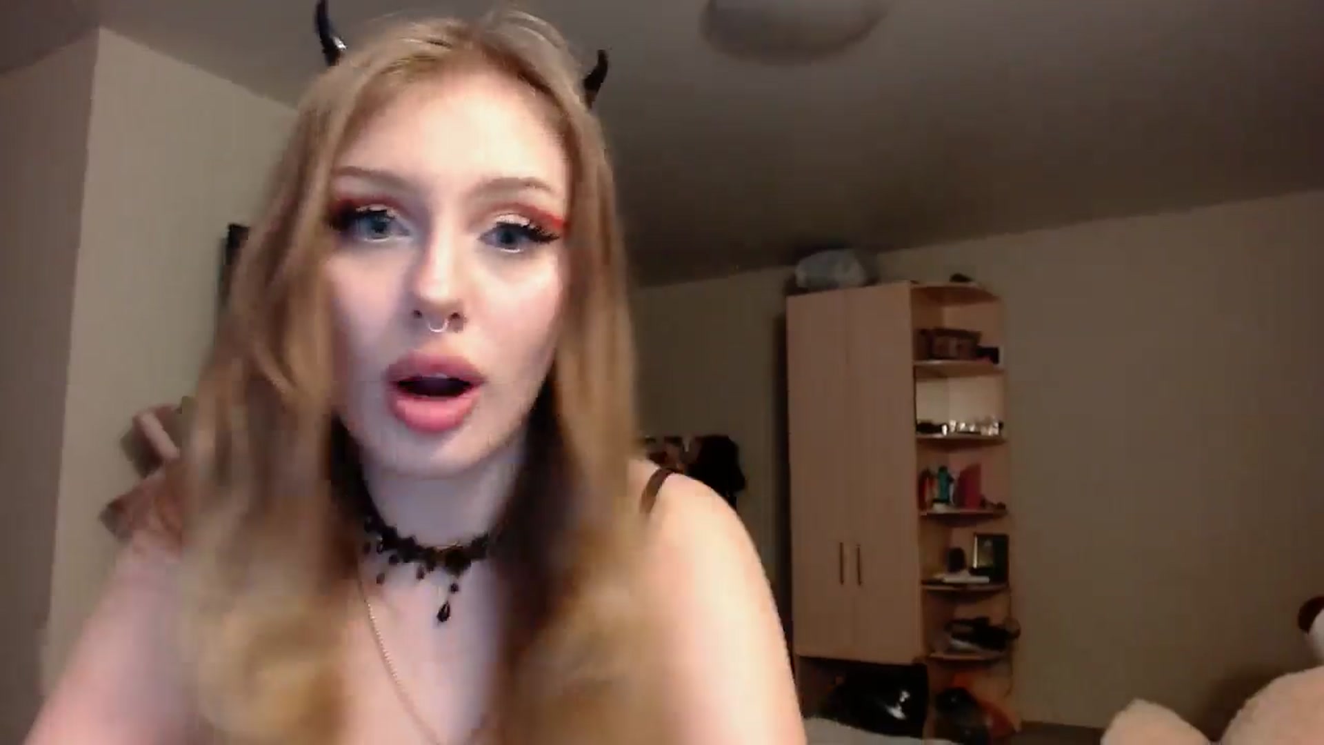 Gallery image thumbnail from YaeMiko's myfreecams stream on, 04/30/2025, 20:14 image 19 of 20