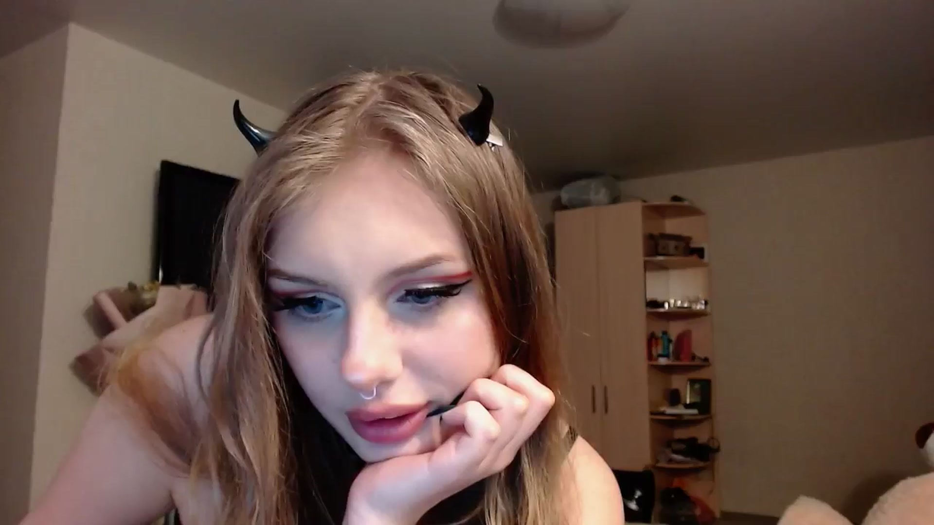 Gallery image thumbnail from YaeMiko's myfreecams stream on, 04/30/2025, 20:14 image 20 of 20