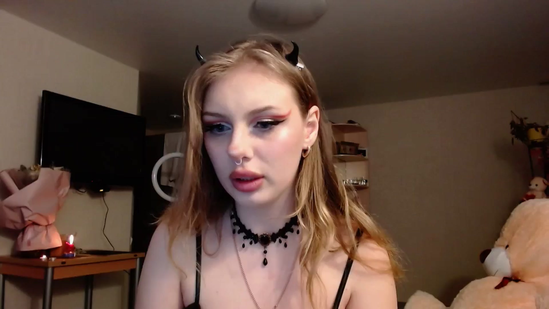 Gallery image thumbnail from YaeMiko's myfreecams stream on, 04/30/2025, 20:14 image 7 of 20