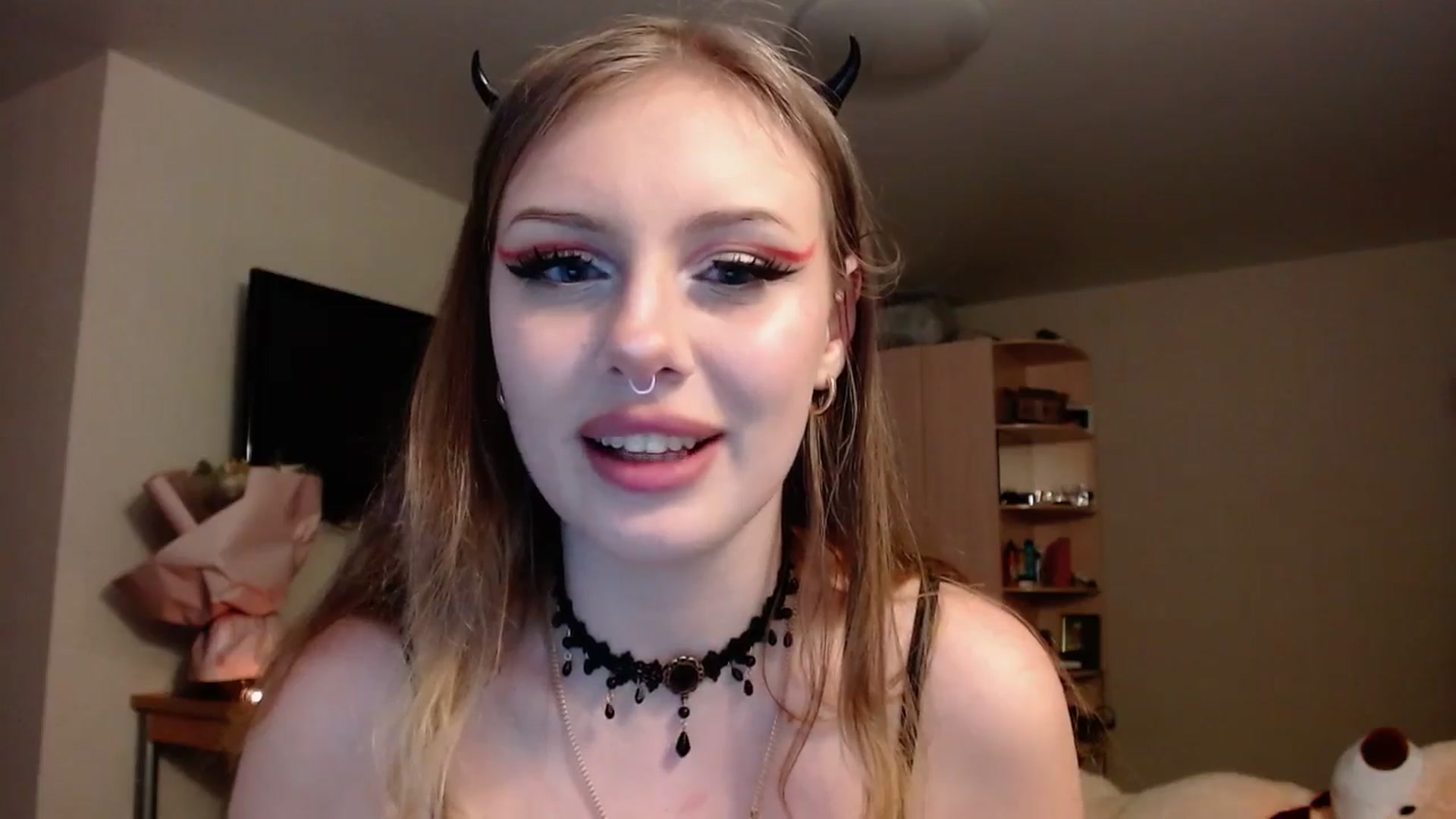 Gallery image thumbnail from YaeMiko's myfreecams stream on, 04/30/2025, 23:24 image 12 of 20