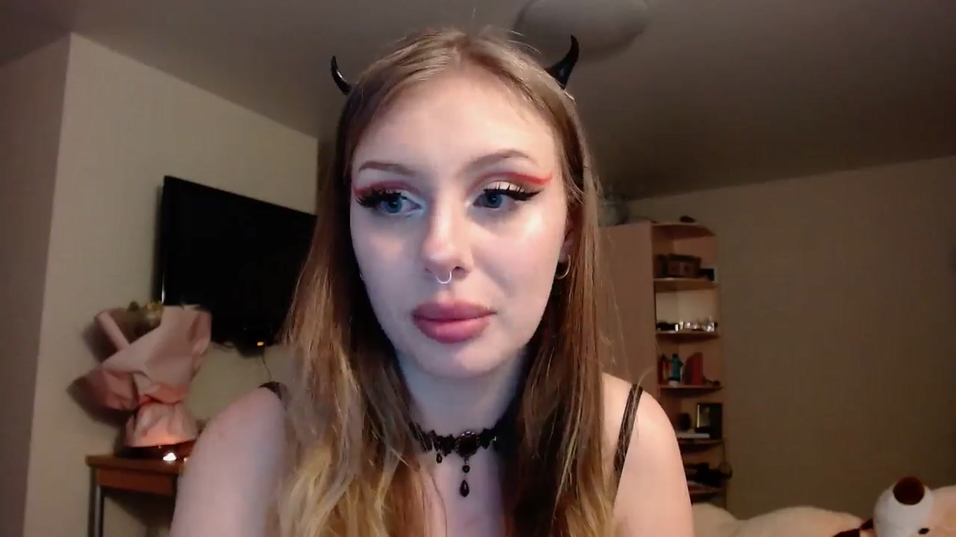 Gallery image thumbnail from YaeMiko's myfreecams stream on, 04/30/2025, 23:24 image 11 of 20