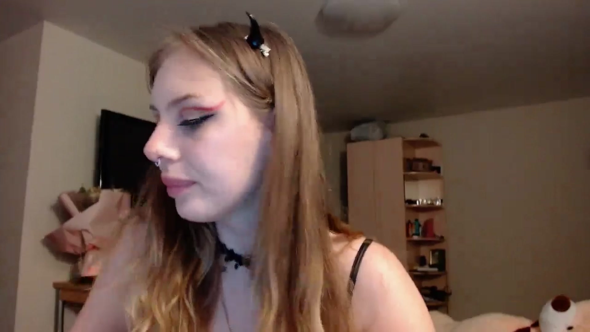Gallery image thumbnail from YaeMiko's myfreecams stream on, 04/30/2025, 23:24 image 14 of 20